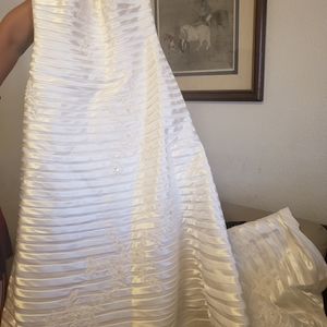 Wedding dress